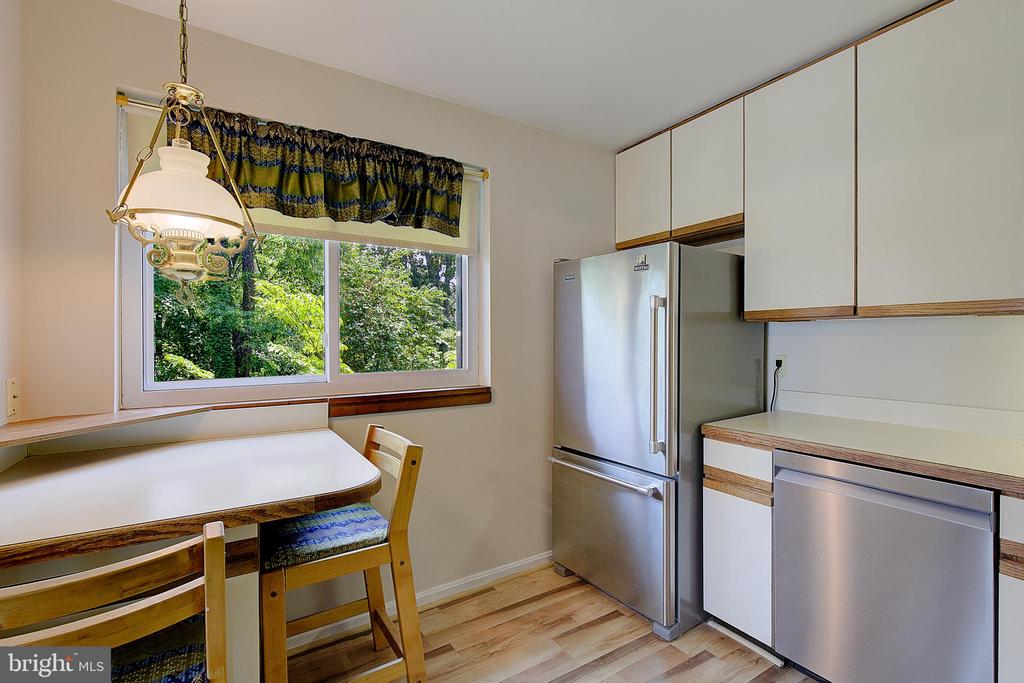 756 FAIRVIEW AVENUE Unit: 756 D