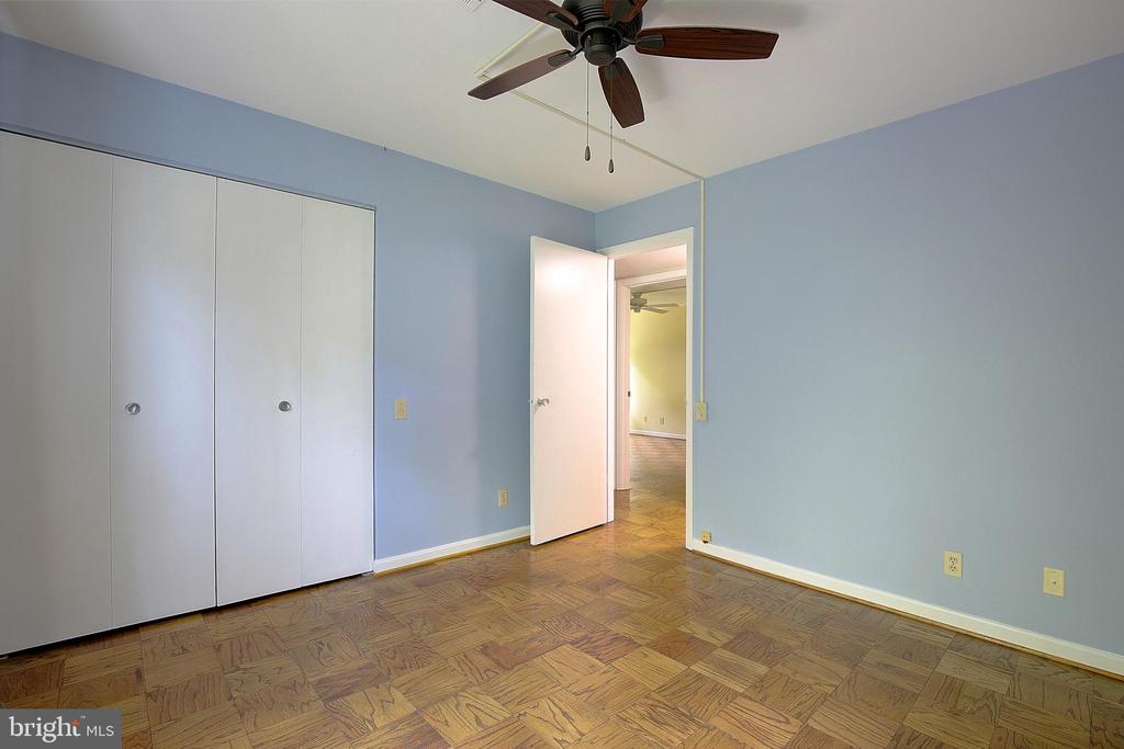 756 FAIRVIEW AVENUE Unit: 756 D