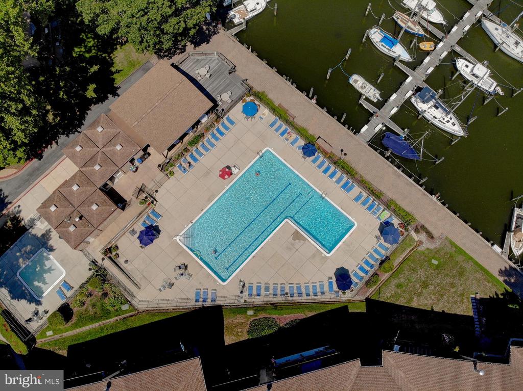 756 FAIRVIEW AVENUE Unit: 756 D
