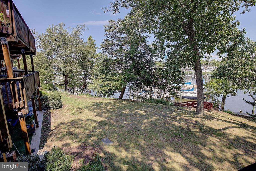 756 FAIRVIEW AVENUE Unit: 756 D