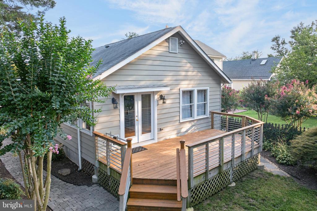 122 SMITH AVENUE