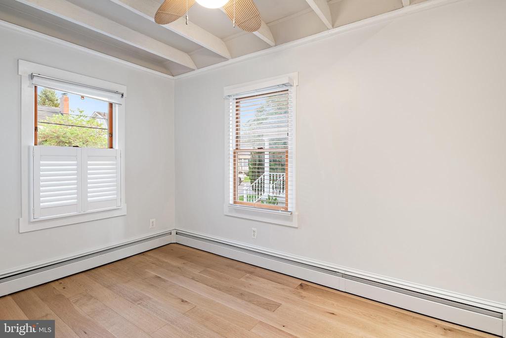 122 SMITH AVENUE