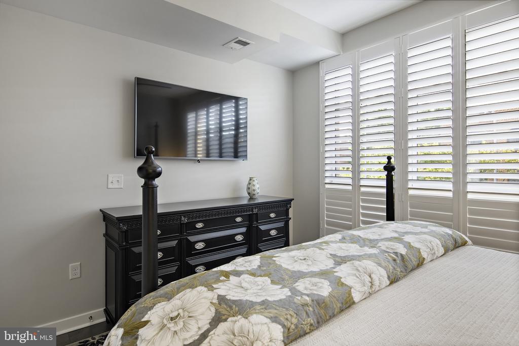 141 WEST STREET Unit: 308