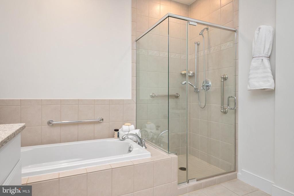 66 FRANKLIN STREET Unit: 409