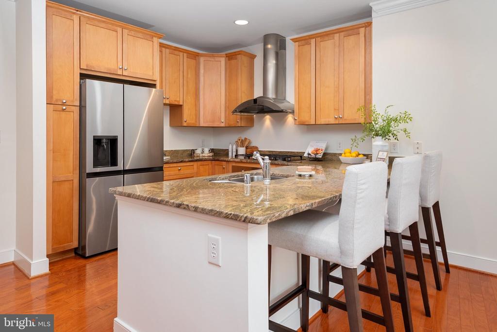 66 FRANKLIN STREET Unit: 409