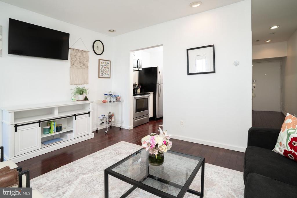 1634 Shakespeare St #5