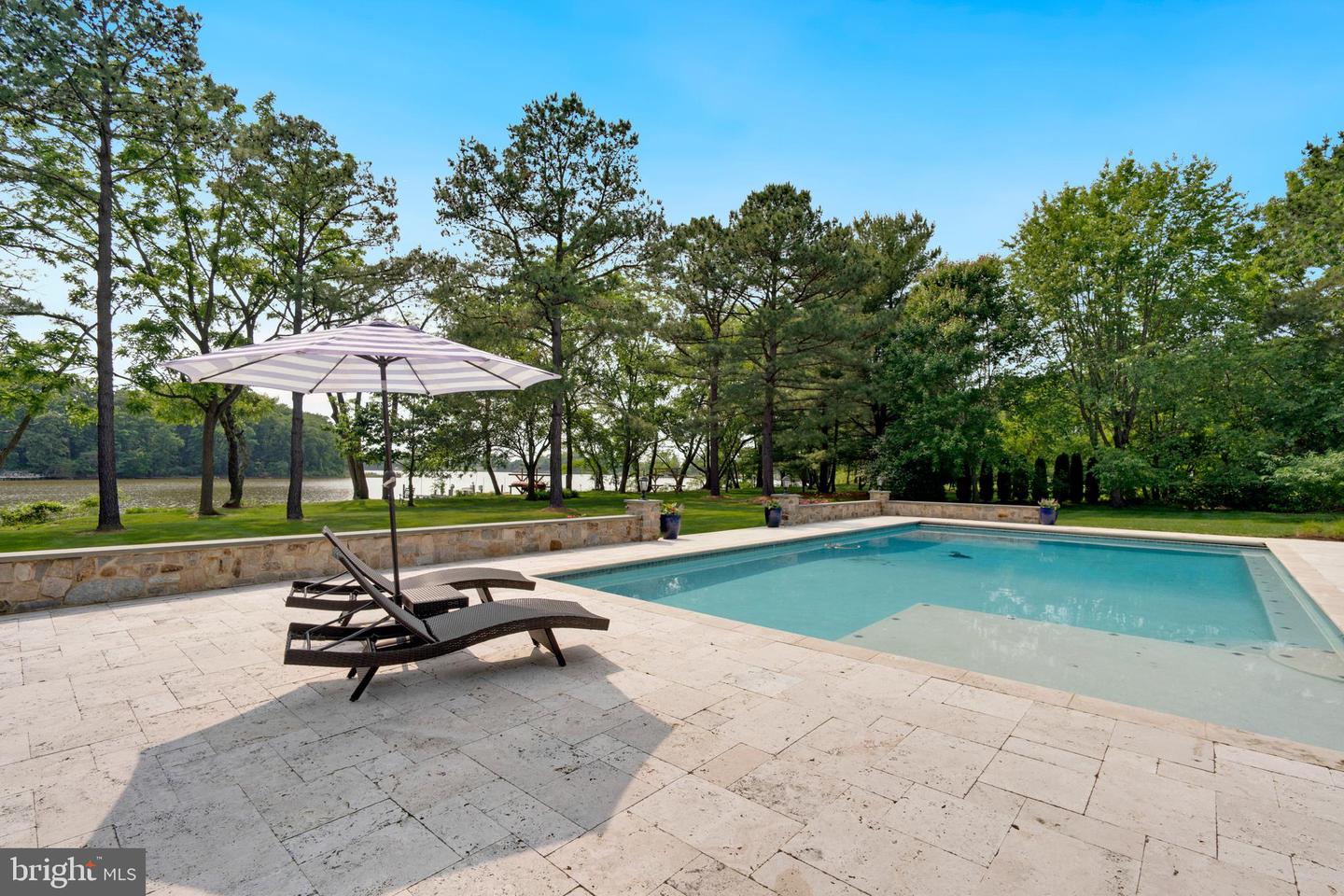 6880 Pentridge Ln