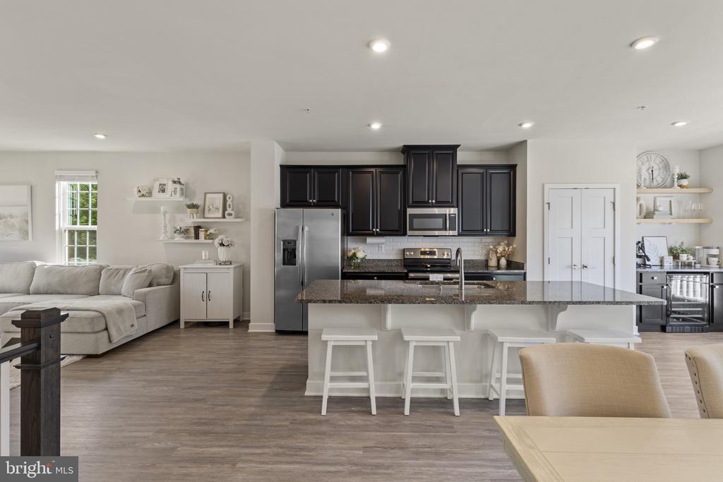 9930 Vista Pointe Dr