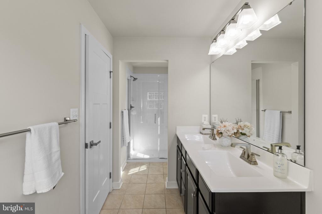 9930 Vista Pointe Dr