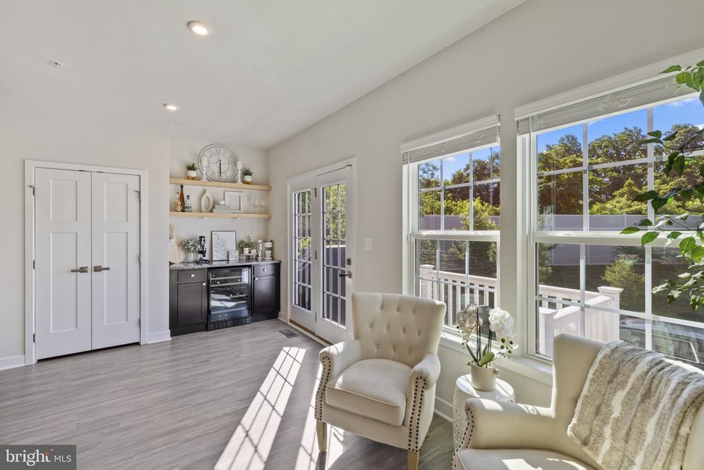 9930 Vista Pointe Dr