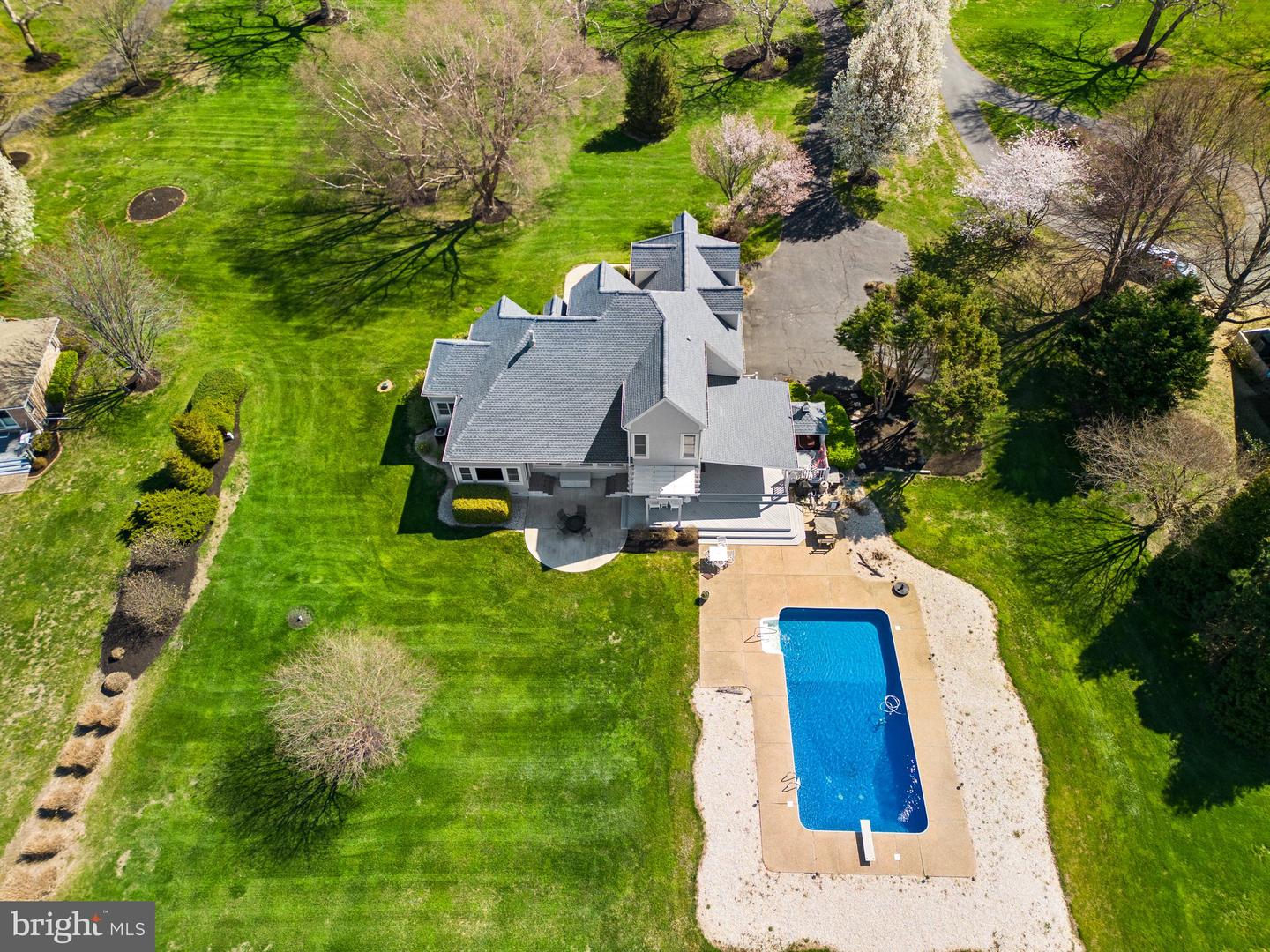 2856 Cox Neck Rd