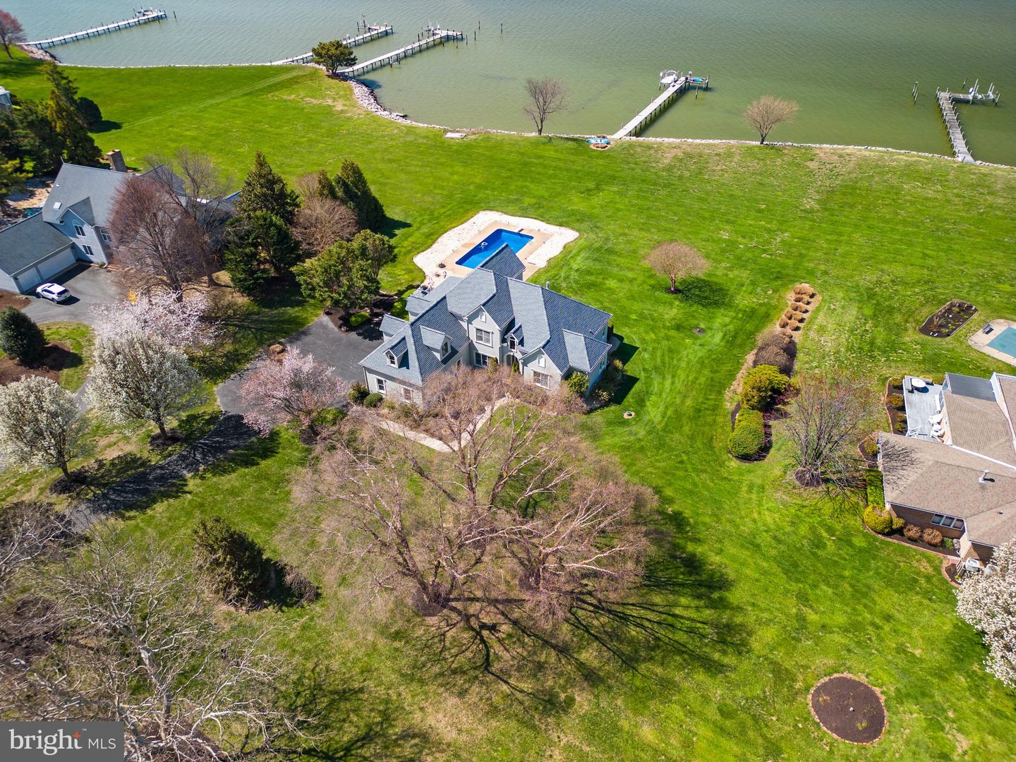 2856 Cox Neck Rd