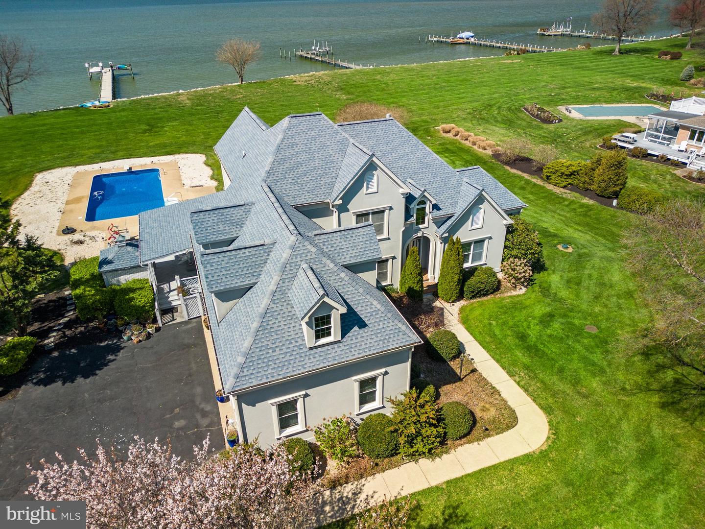 2856 Cox Neck Rd