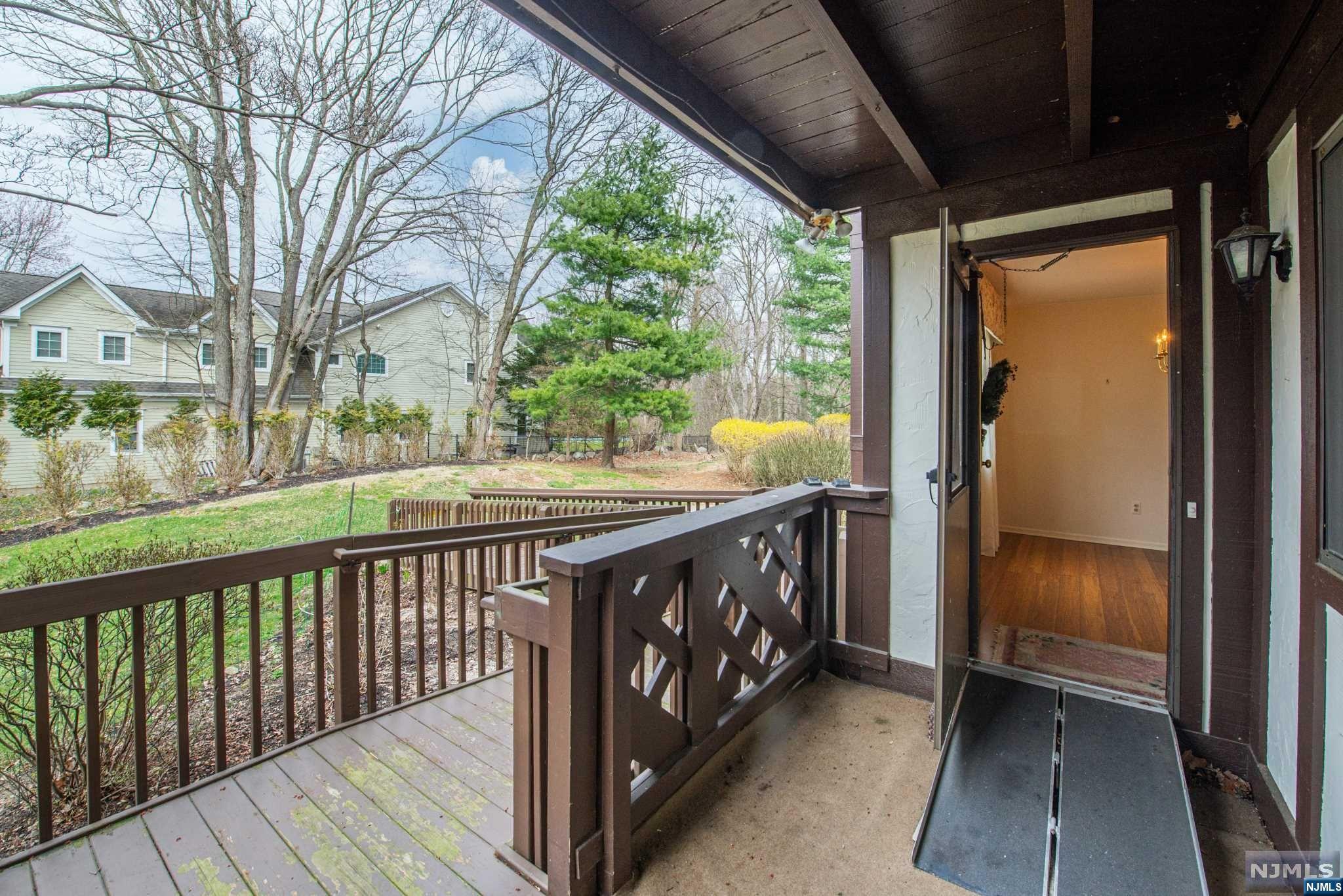 102 Mark Twain Way
