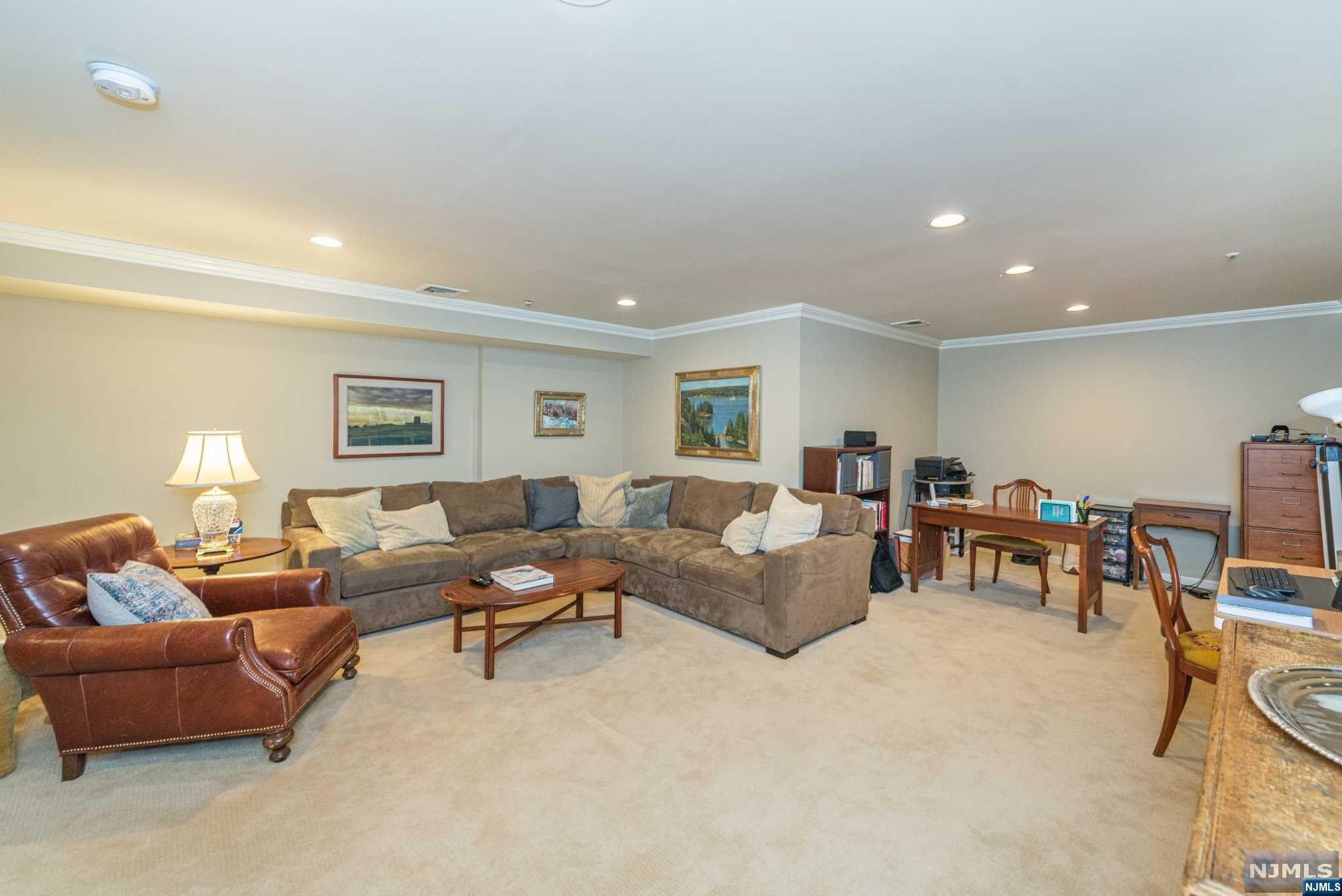 319 Cambridge Drive