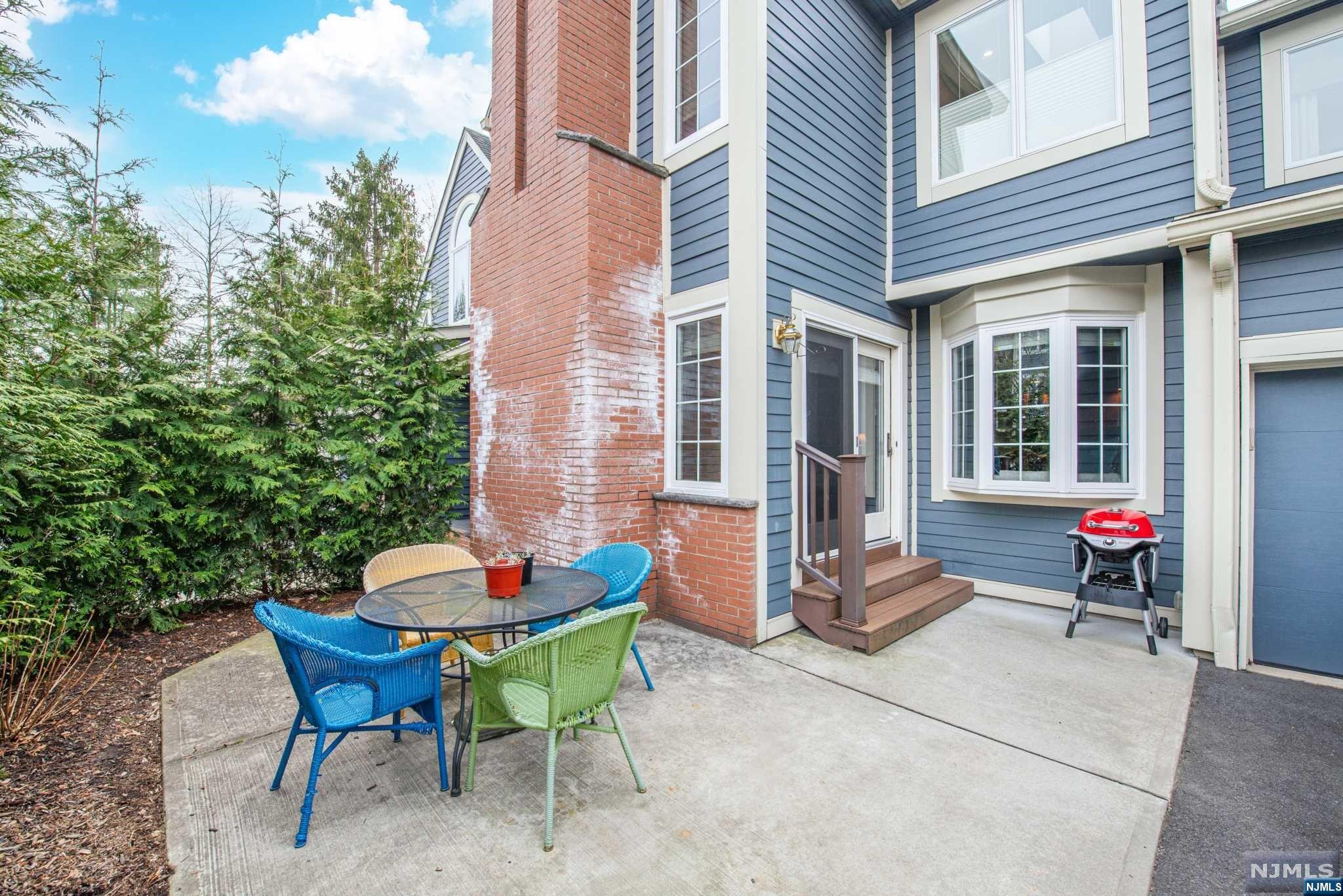 319 Cambridge Drive