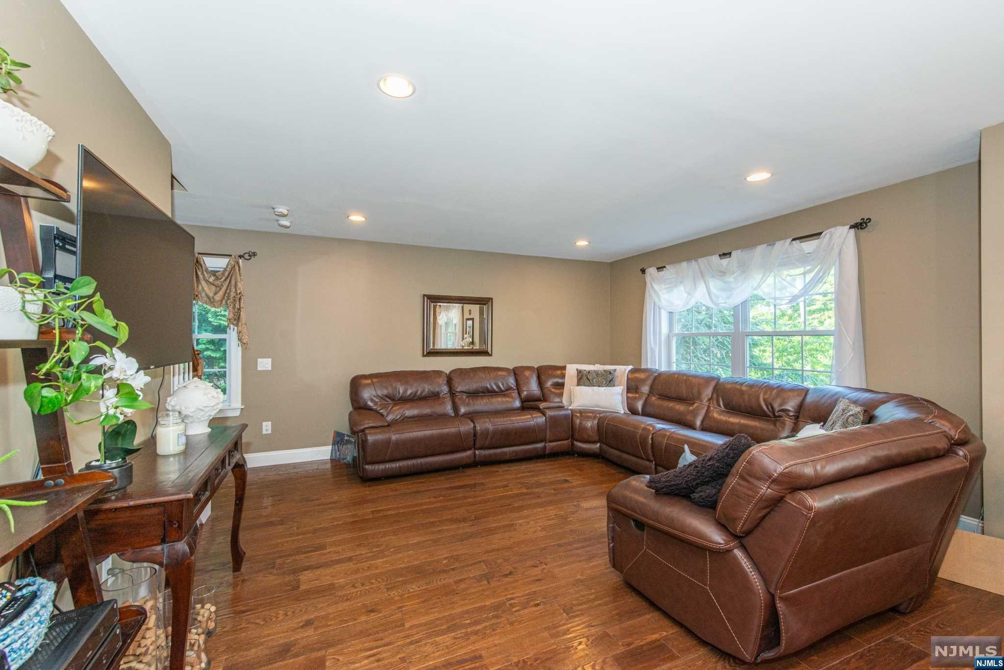 54 Franklin Avenue