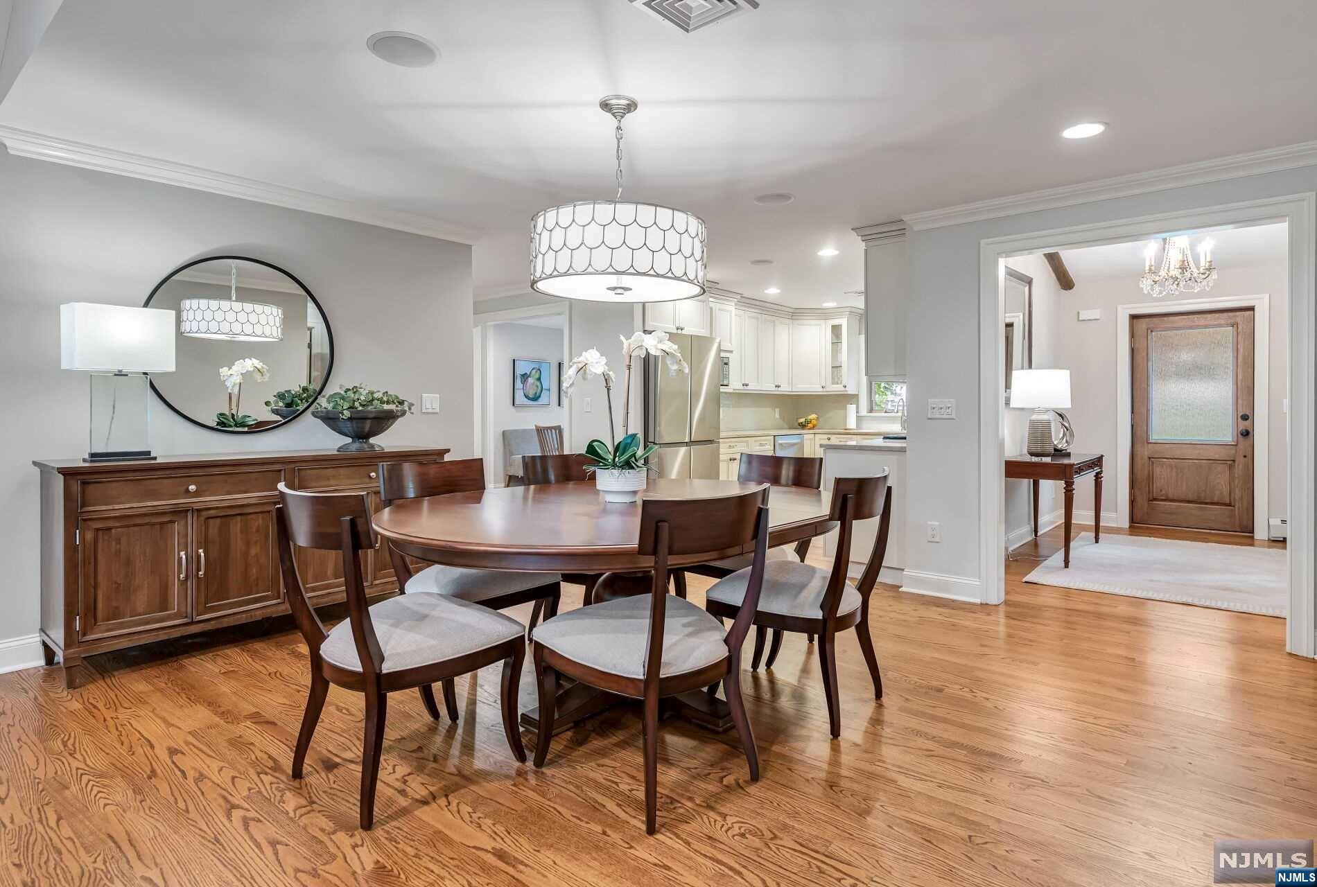 211 Wayfair Circle