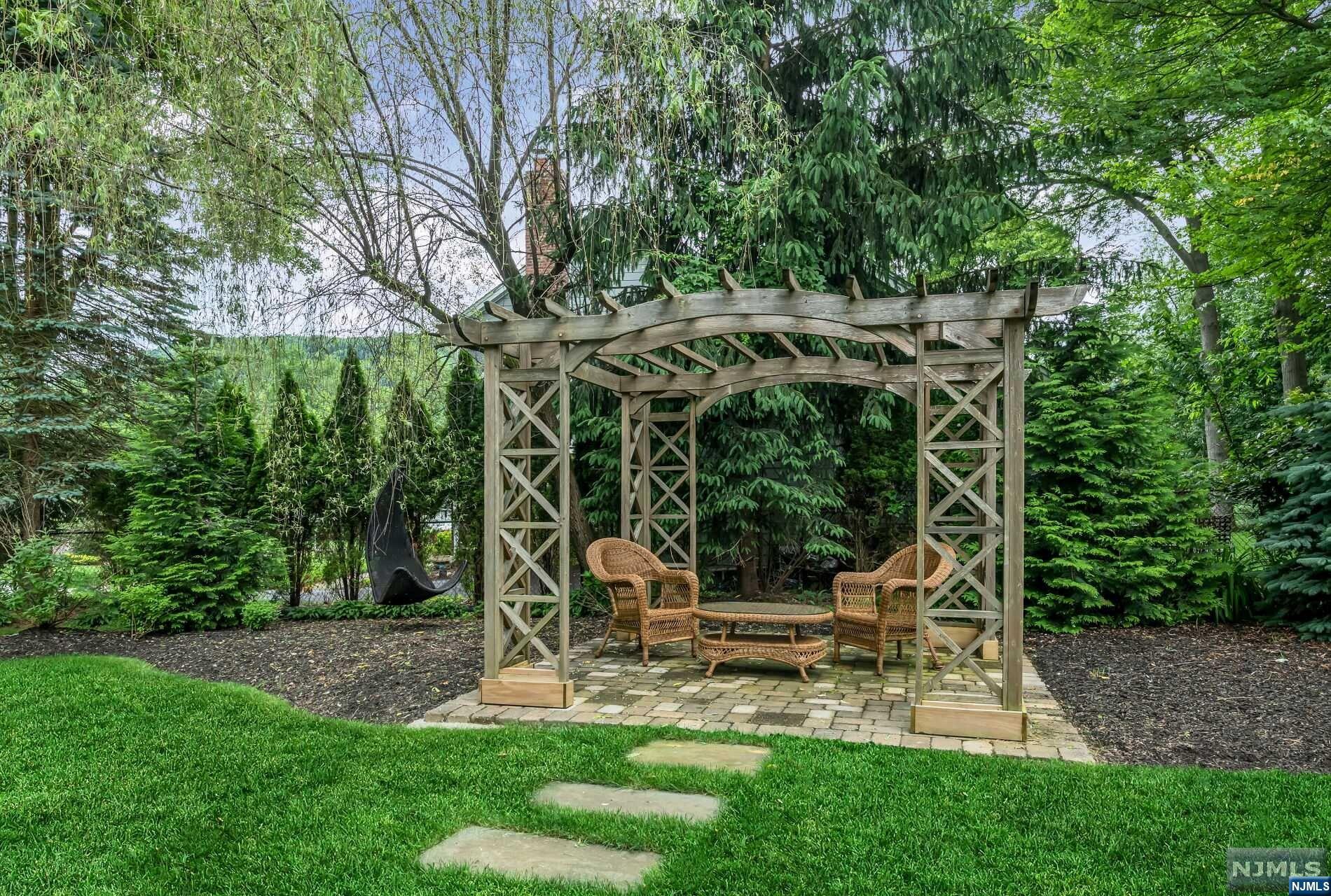 211 Wayfair Circle
