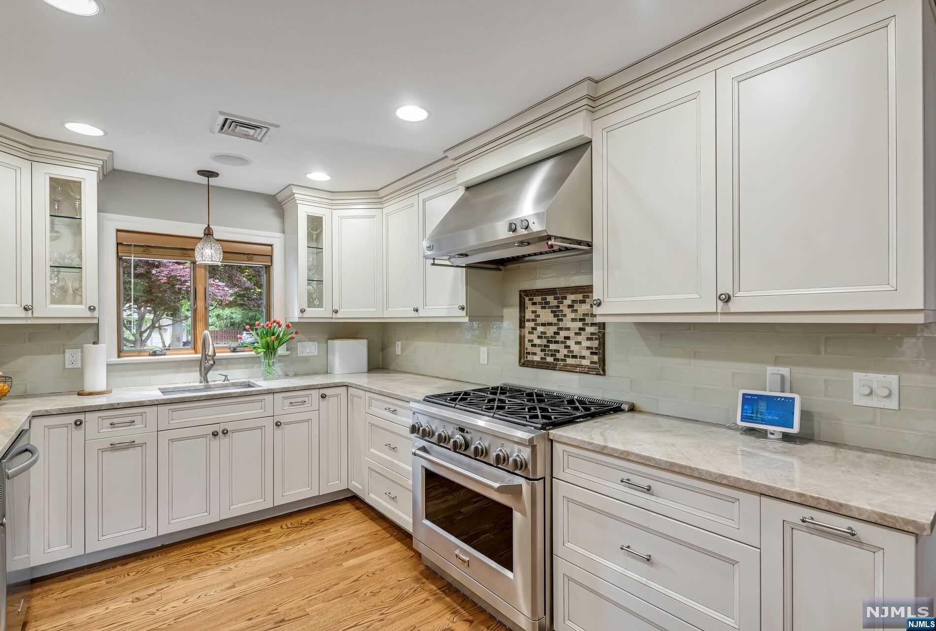 211 Wayfair Circle