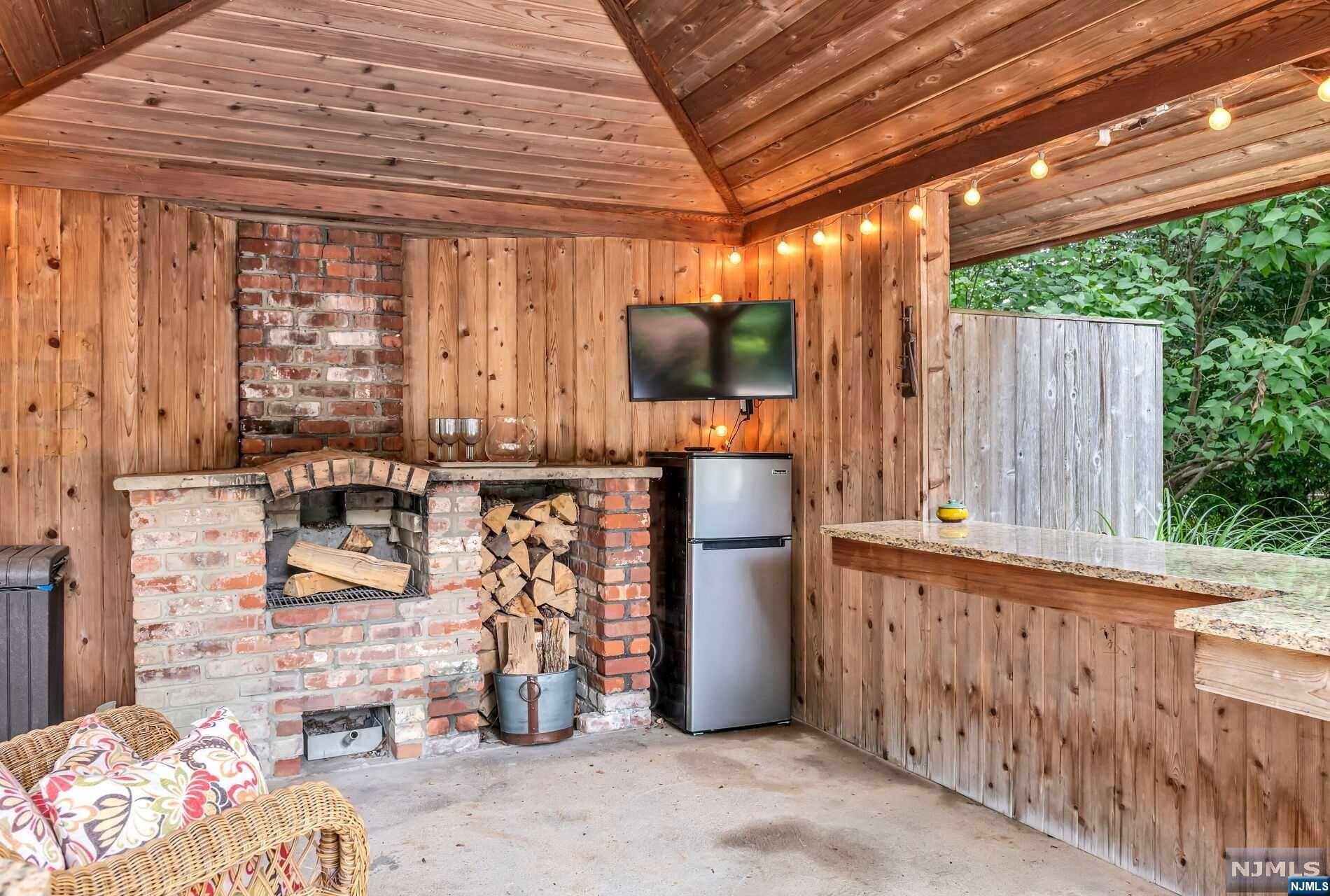 211 Wayfair Circle