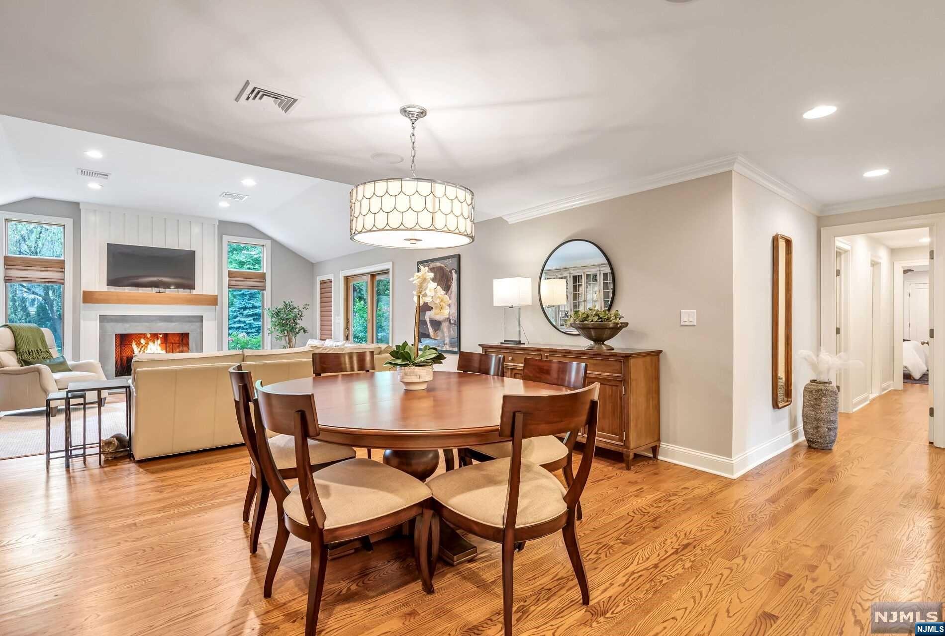 211 Wayfair Circle