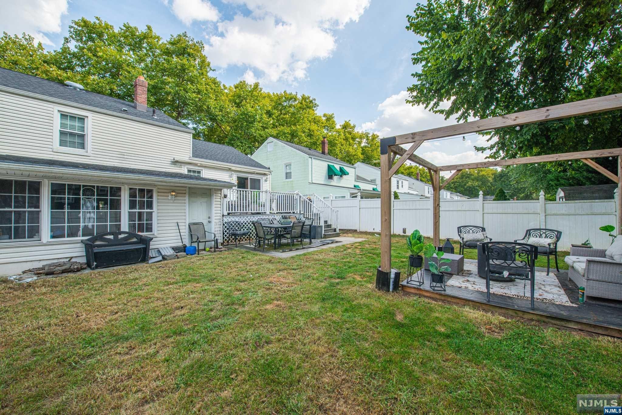 174 Jensen Avenue