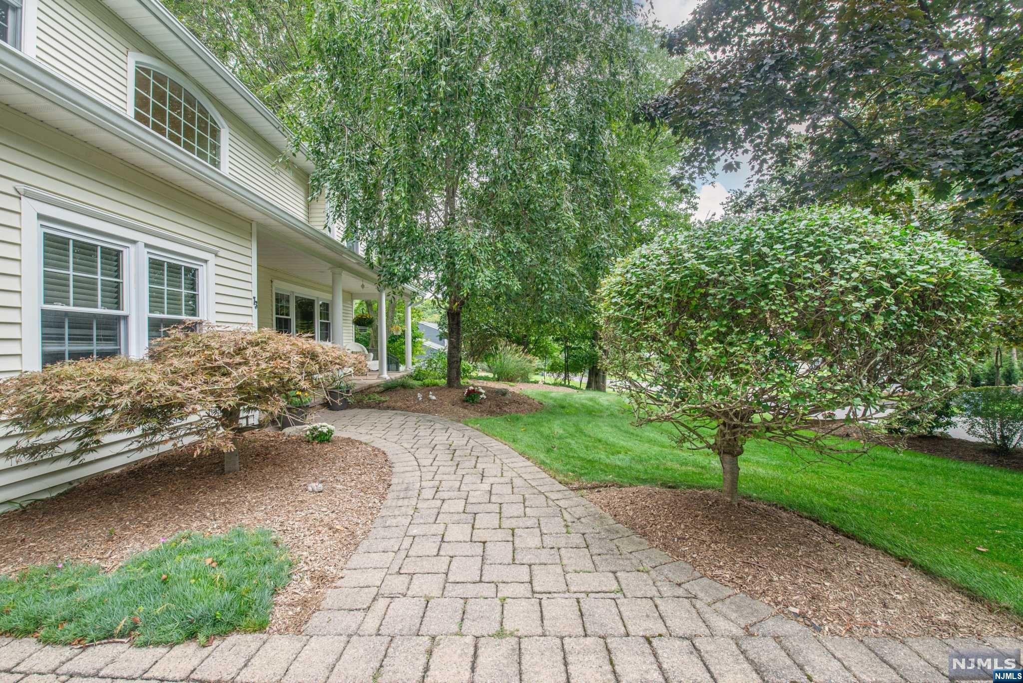 73 Glenmere Terrace