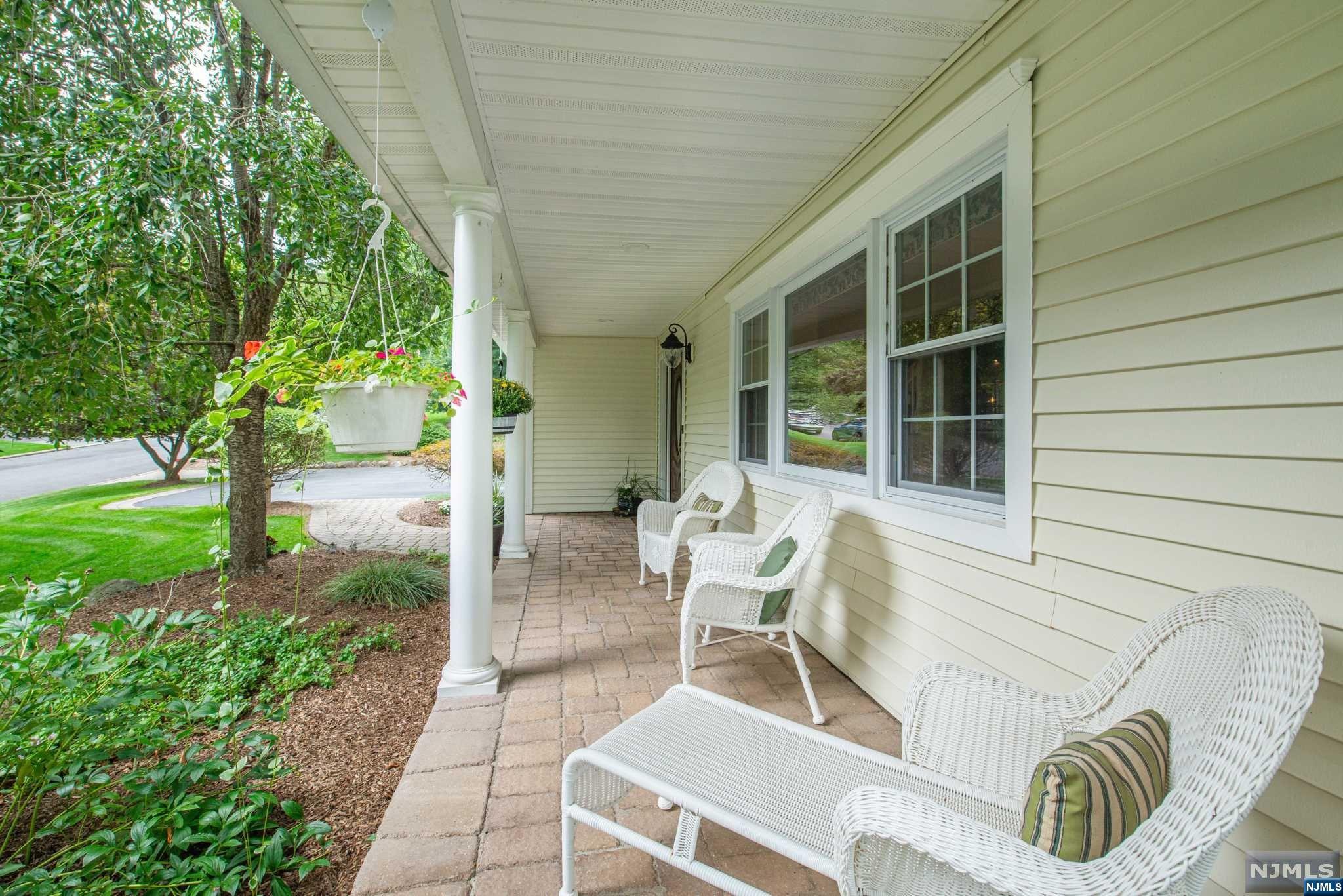73 Glenmere Terrace