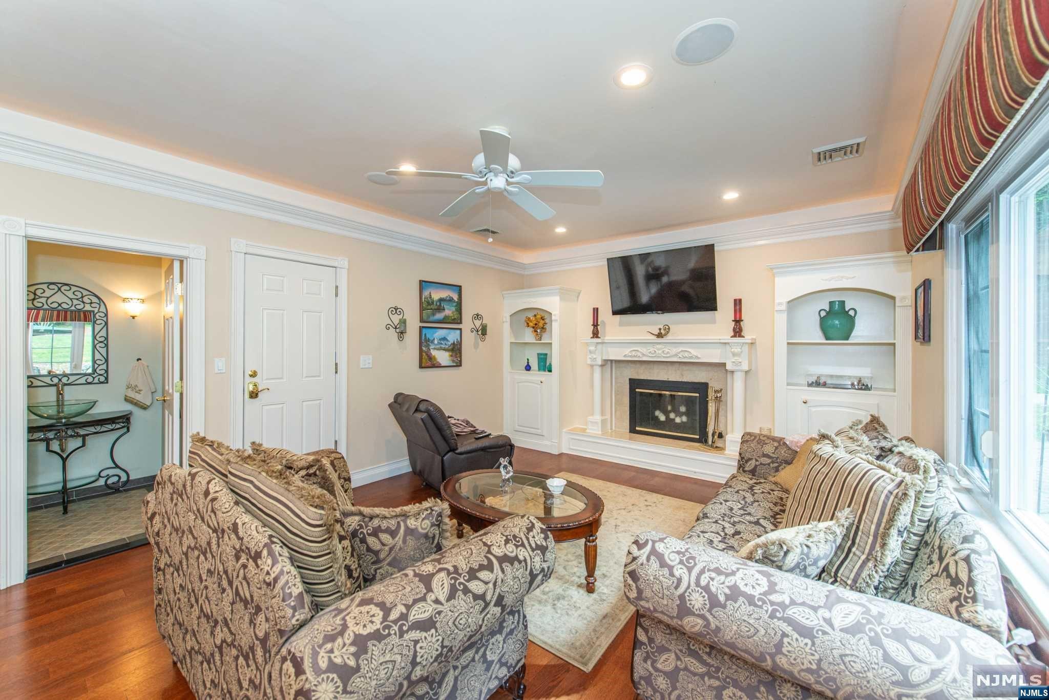 73 Glenmere Terrace
