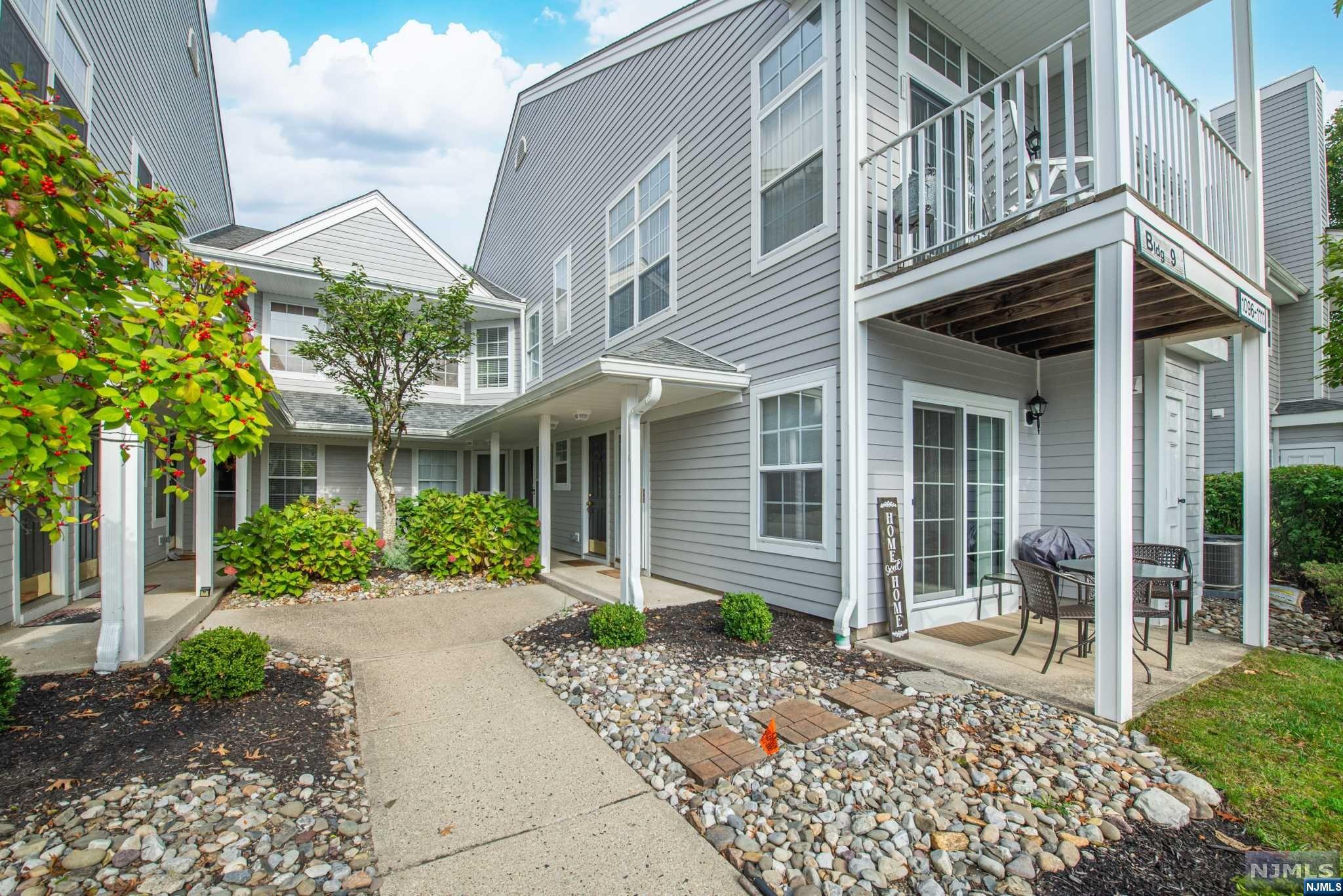 1107 Devon Court