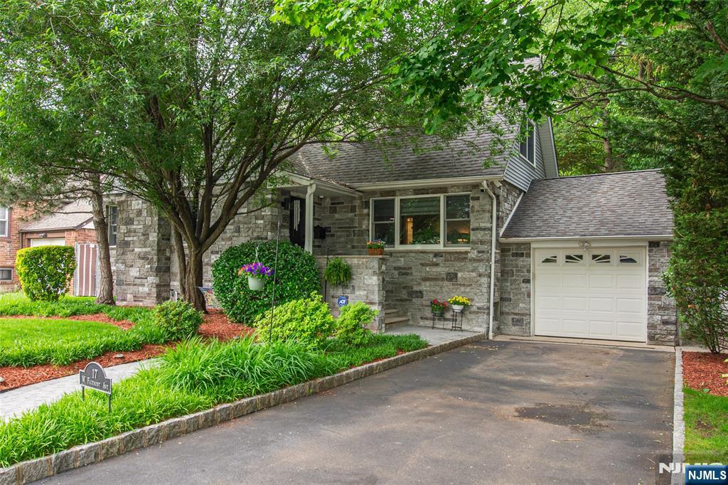 17 Fairmount Avenue