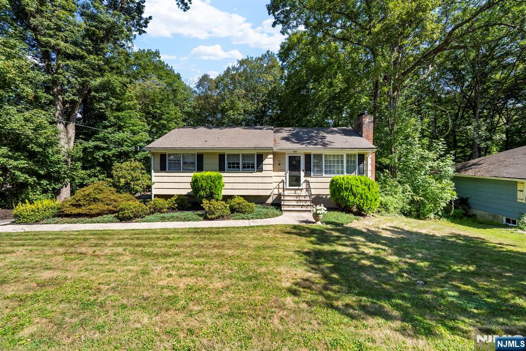 53 Bearfort Terrace