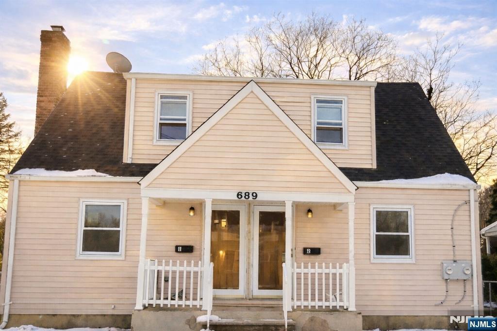 689 Godwin Avenue 2