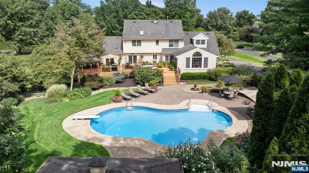 11 Ewing Drive