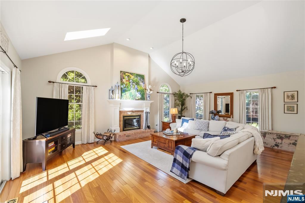 11 Ewing Drive