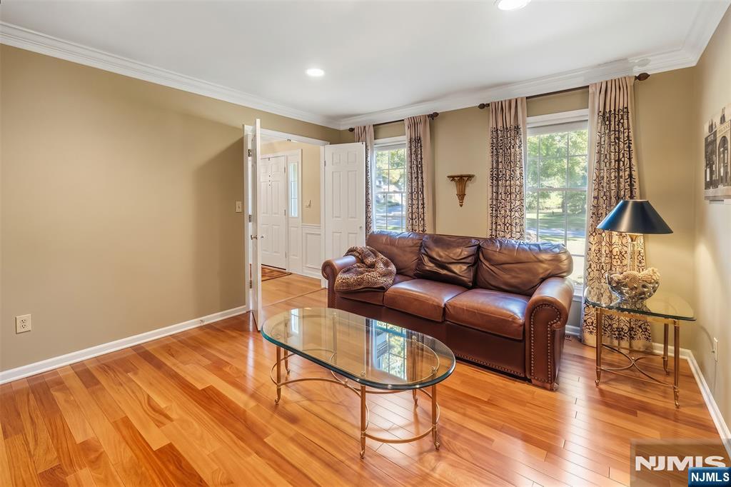 11 Ewing Drive
