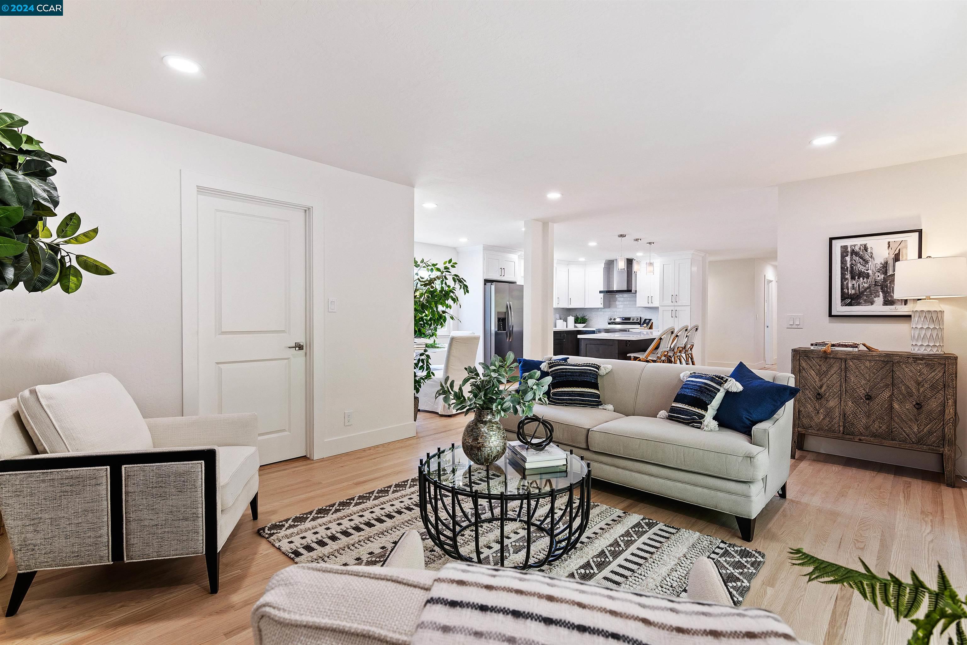 3143 Sweetbrier