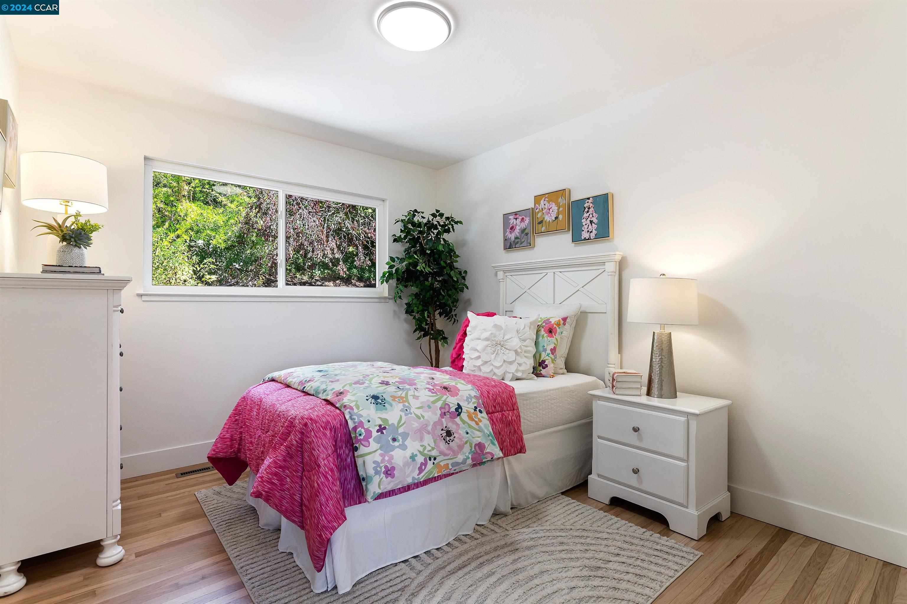 3143 Sweetbrier