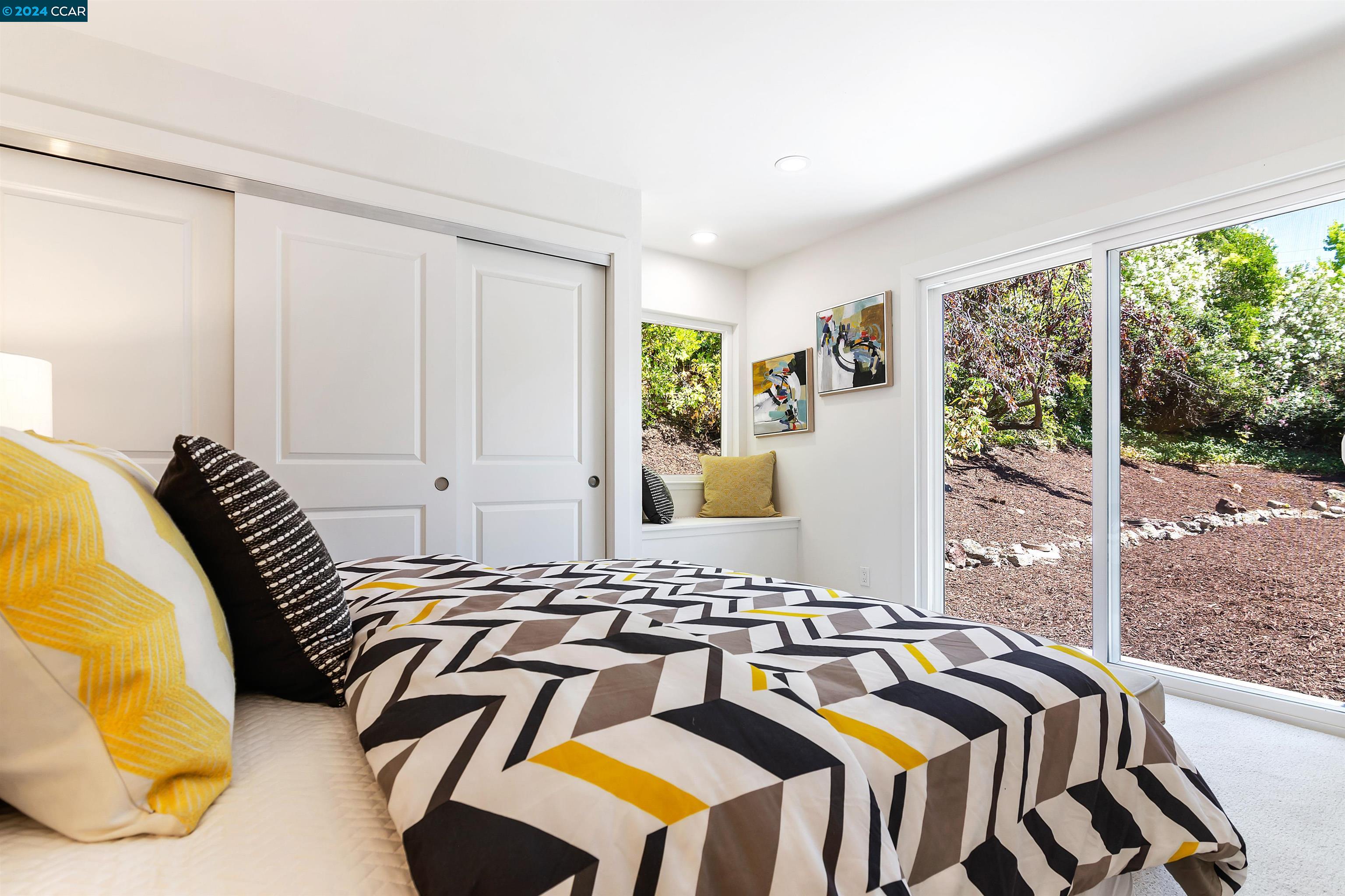3143 Sweetbrier