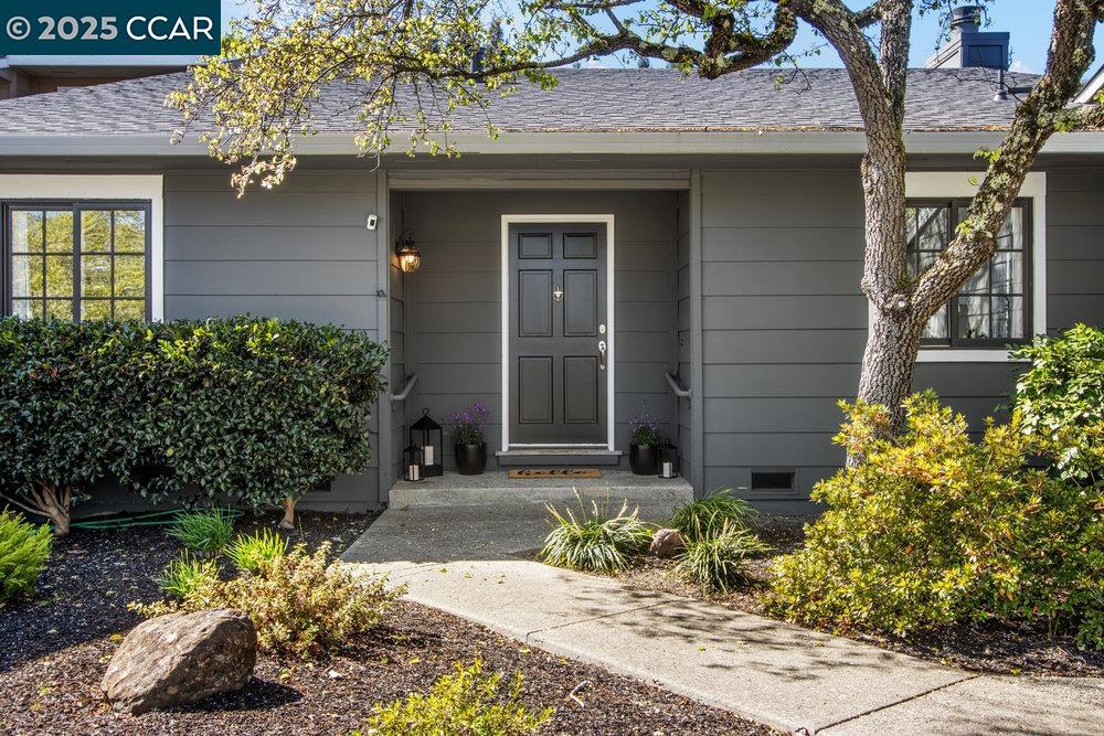 1716 Saint Andrews Drive