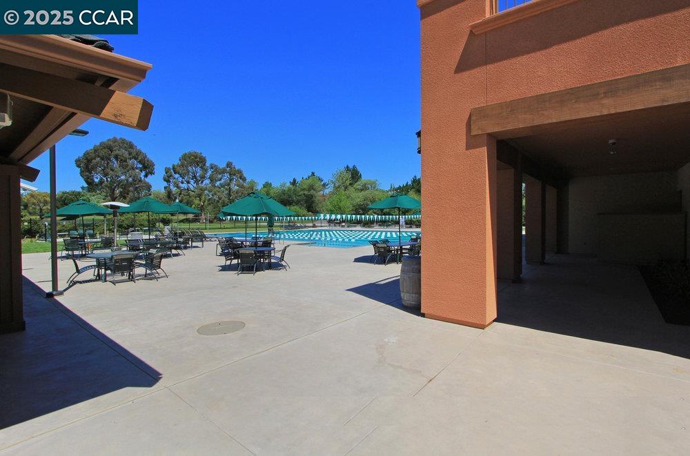 1716 Saint Andrews Drive