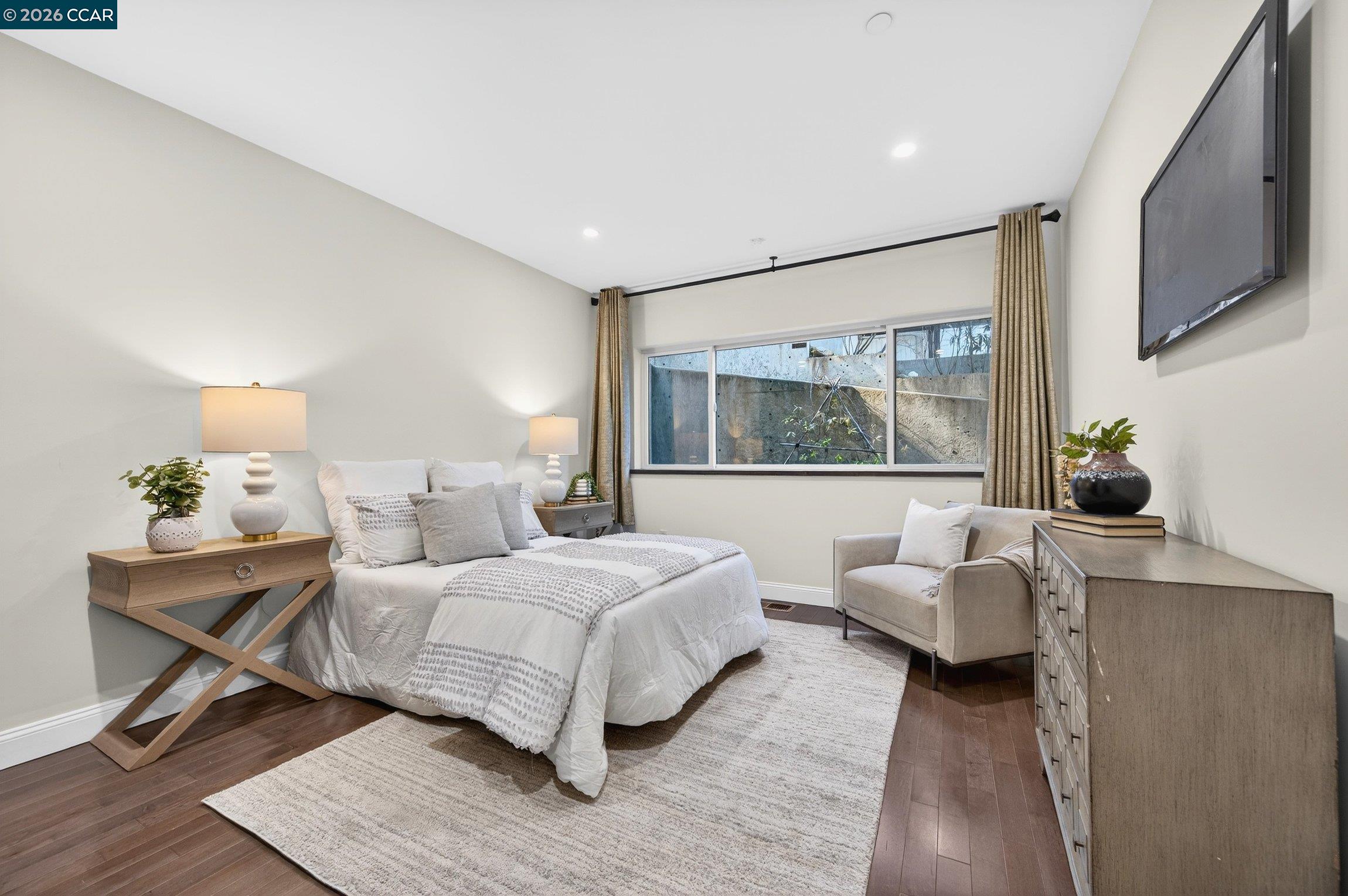 137 Rudgear Dr