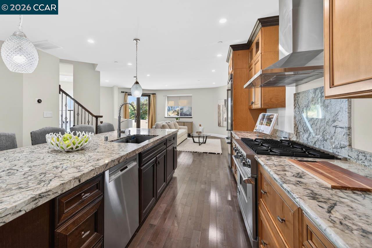 137 Rudgear Dr