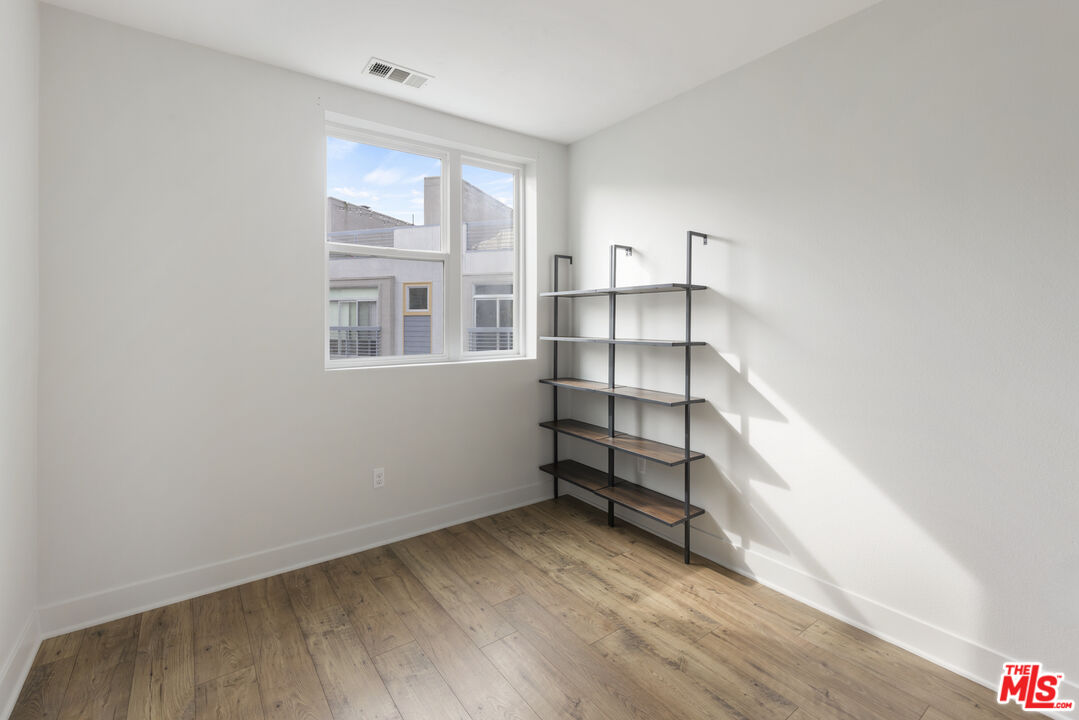 2753 Waverly Dr Unit: 1108