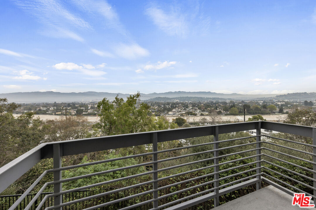 2753 Waverly Dr Unit: 1108