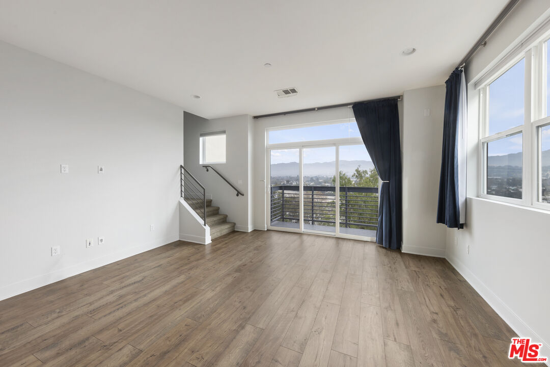 2753 Waverly Dr Unit: 1108