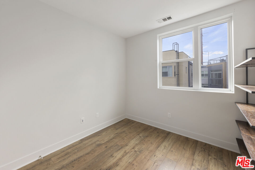 2753 Waverly Dr Unit: 1108