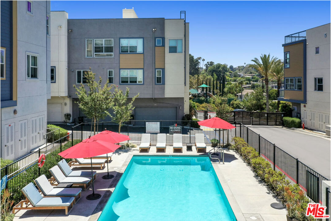 2753 Waverly Dr Unit: 1108