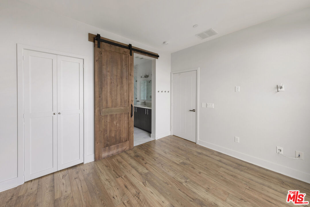 2753 Waverly Dr Unit: 1108